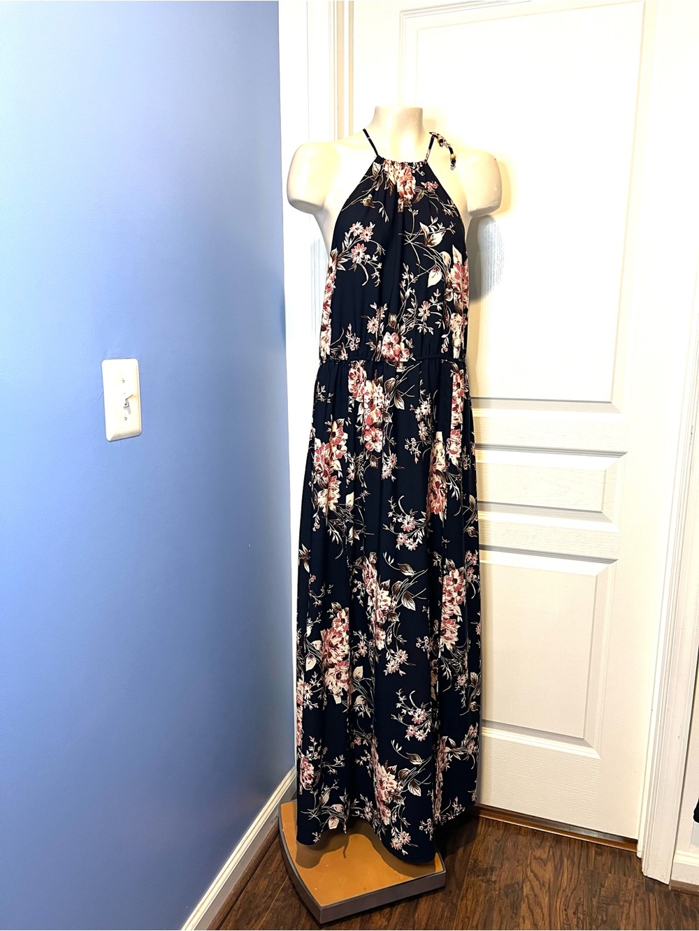 Lulu's Black Floral Halter Maxi Dress size XL Tall